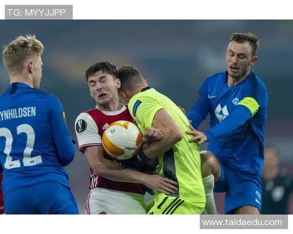 AC米兰与主教练激烈争执冲突升级 球队内部氛围愈加紧张 AC米兰与主教练激烈争执冲突升级 球队内部氛围愈加紧张