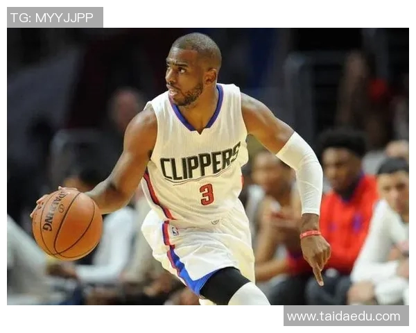 保罗赛场情绪失控与主教练爆发激烈争执引发球队内部矛盾升级 保罗赛场情绪失控与主教练爆发激烈争执引发球队内部矛盾升级